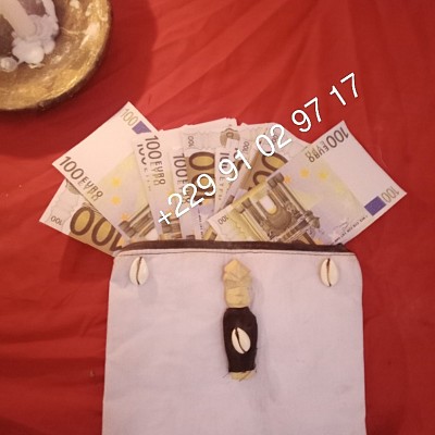 Dans le plus grand souci d’aider bon nombre de personnes à régler les problèmes d’ordre financier, et leur dette vis à vis de leur créancier, maître médium Guézo Vignon de la loge noire fait sortir enfin l’article de richesse dénommé portefeuille magique multiplicateur d’argent. Qui est un article magique magnétique qui est découvert suite à de nombreuses recherches de plusieurs mages avatars, sorciers africains, hindou égyptiens dans les mondes invisibles. Ledit article est conçu pour attirer l’argent grâce à sa force magnétique. Ledit article et accompagné des mots magiques ou incantations encore appelé parole perdue qui favorisent la multiplication de l’argent mis dans le portefeuille. Le portefeuille magique rend très célèbre et riche, sans totems et sans sacrifices humain, sans distinction de sexe, de religion, de race et d’hennis. Il a aussi la capacité de vous Protéger contre le gaspillage d’argent, efficace contre la perte d’argent grâce à un Talisman qu’il contient, Une fois que ce portefeuille sera en votre possession je vous donnerai les démarches à suivre suivit des paroles magiques qui l’accompagne .
